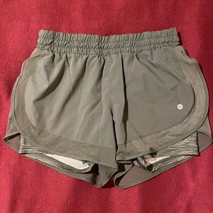 Avia Athletic Shorts Size Small (4-6)